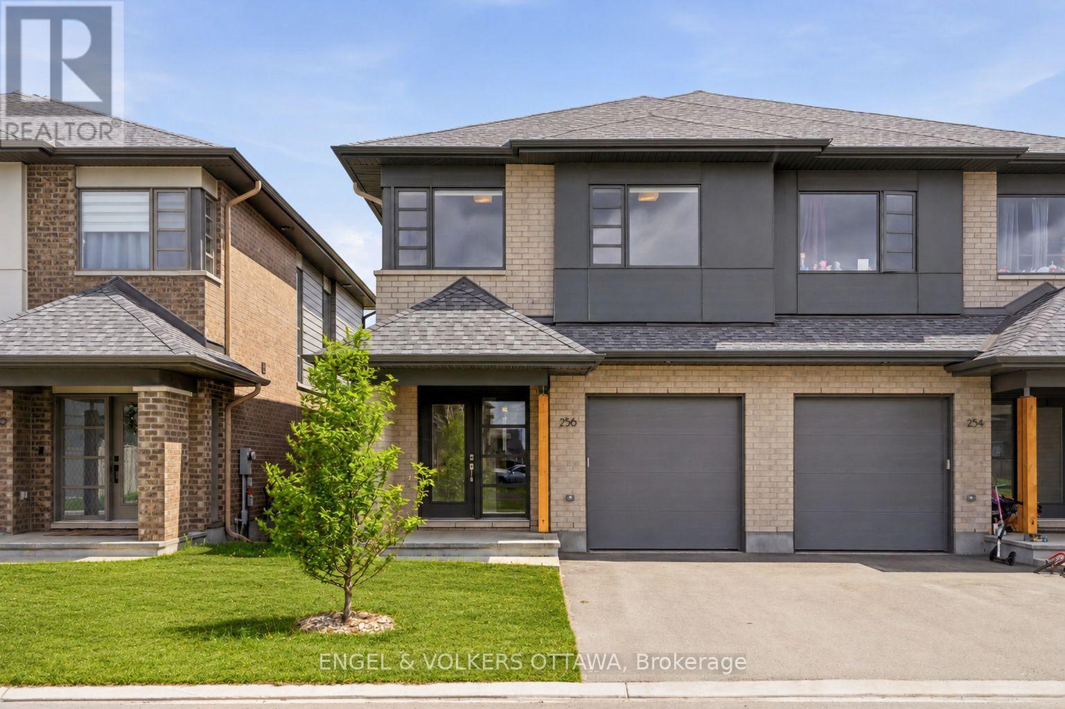256 SHUTTLEWORTH DRIVE, Ottawa, Ontario