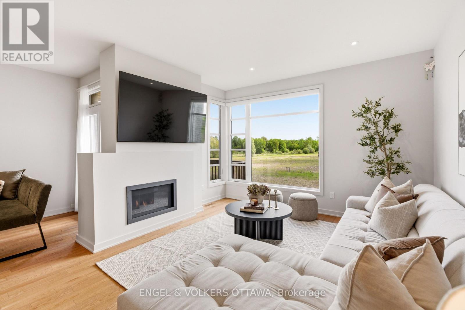 256 Shuttleworth Drive, Ottawa, Ontario K1T 0T4 - Photo 13 - X13215104