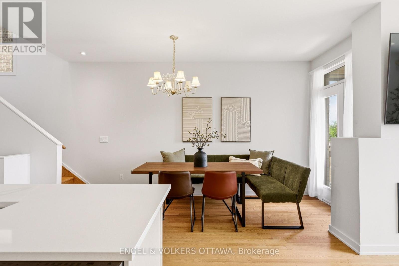 256 Shuttleworth Drive, Ottawa, Ontario K1T 0T4 - Photo 15 - X13215104