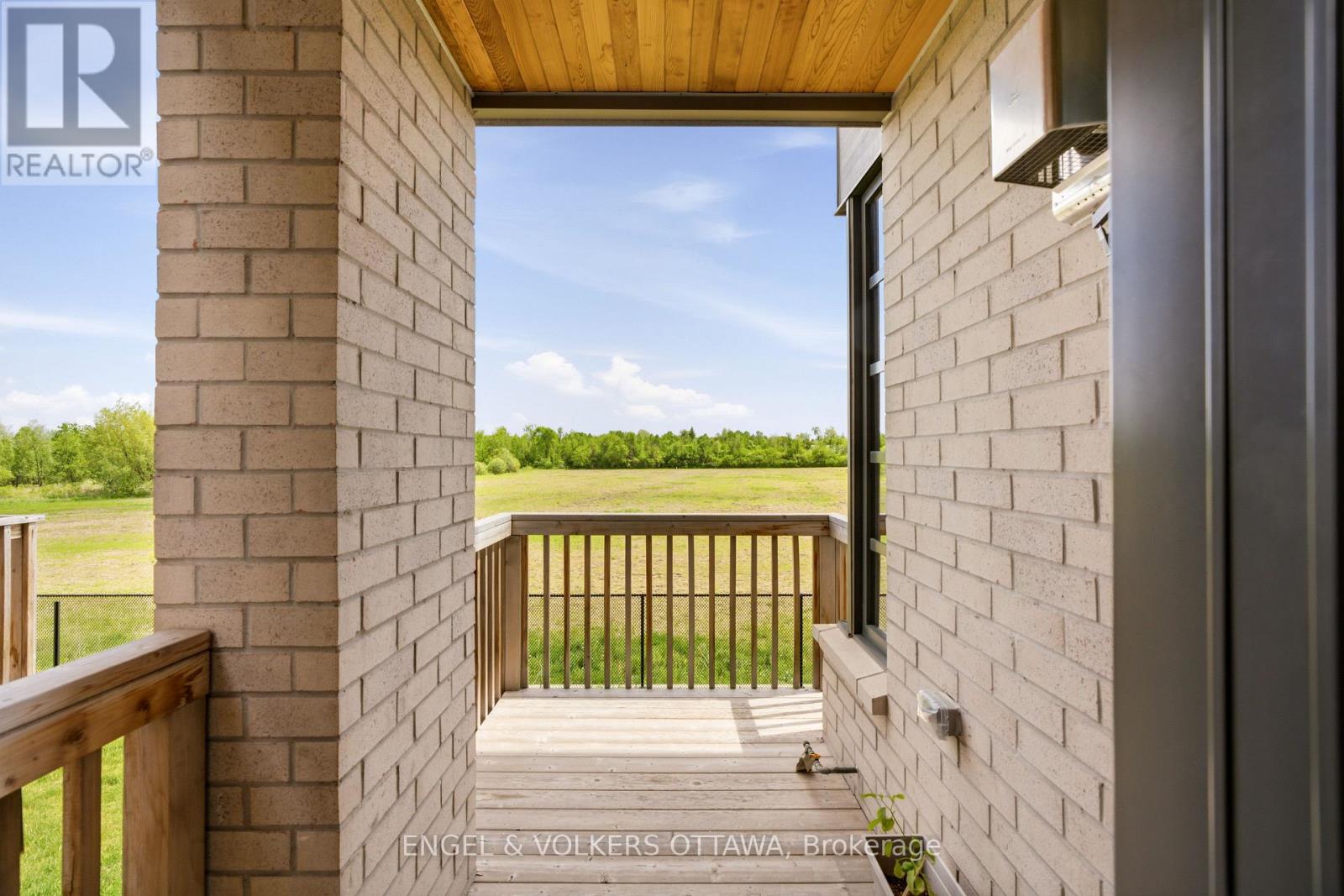 256 Shuttleworth Drive, Ottawa, Ontario K1T 0T4 - Photo 17 - X13215104
