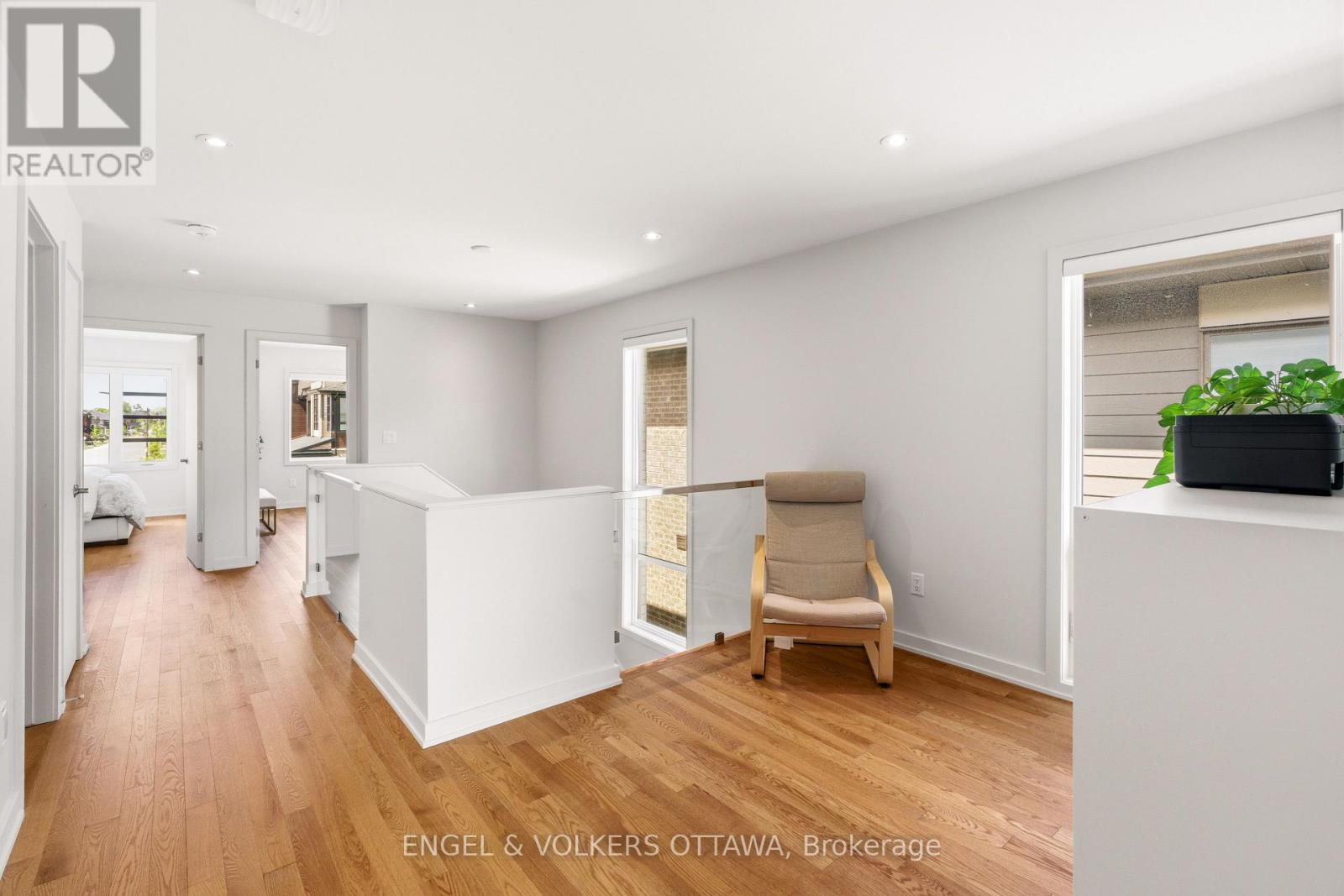 256 Shuttleworth Drive, Ottawa, Ontario K1T 0T4 - Photo 22 - X13215104