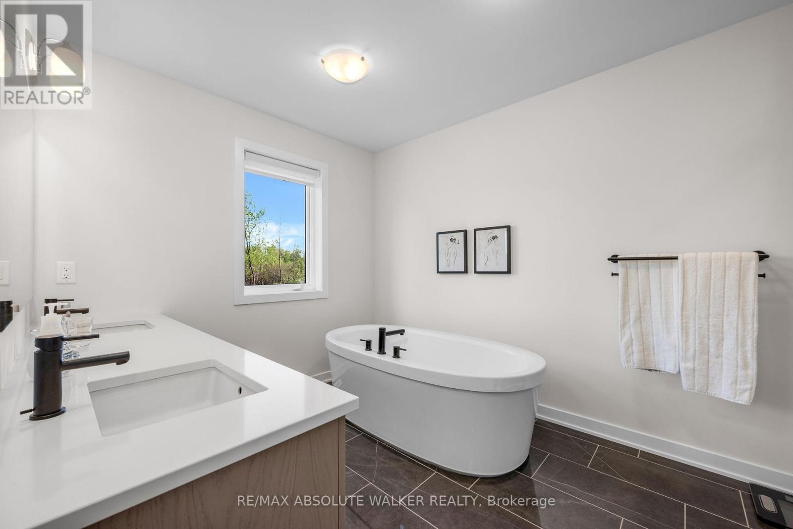 515 Paakanaak Avenue, Ottawa, Ontario  K1X 0G9 - Photo 25 - X13215118