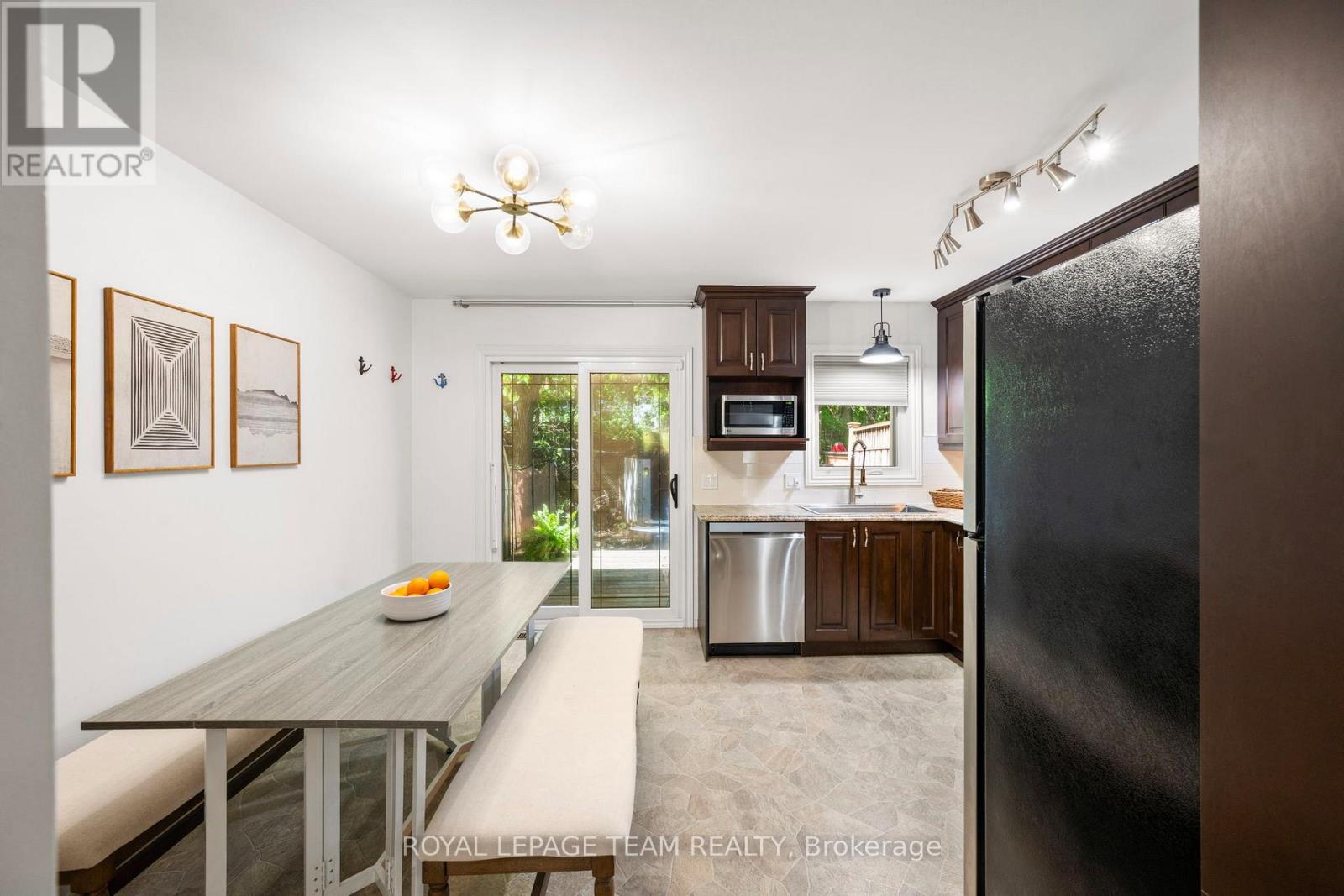 212 Provender Avenue, Ottawa, Ontario  K1K 4N7 - Photo 12 - X13215214