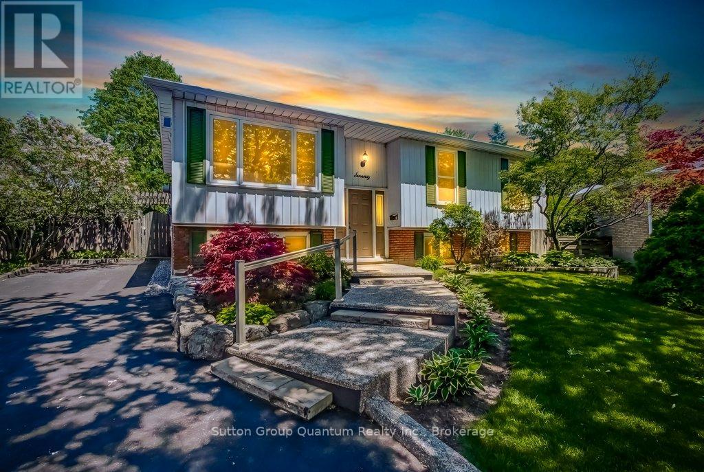 70 Graystone Drive, Hamilton, Ontario  L9C 4R8 - Photo 1 - X13215120