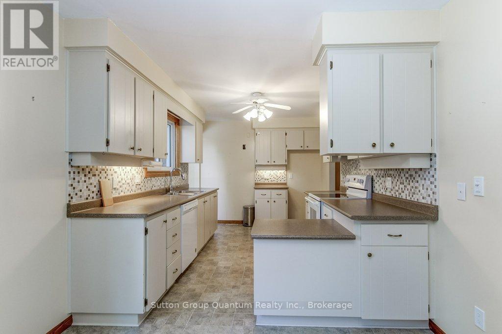 70 Graystone Drive, Hamilton, Ontario  L9C 4R8 - Photo 14 - X13215120