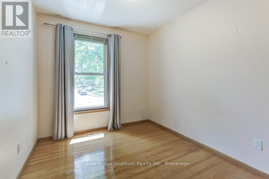 70 Graystone Drive, Hamilton, Ontario  L9C 4R8 - Photo 20 - X13215120