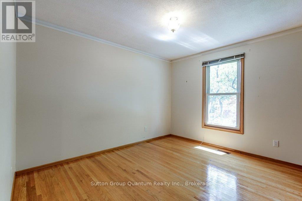 70 Graystone Drive, Hamilton, Ontario  L9C 4R8 - Photo 22 - X13215120