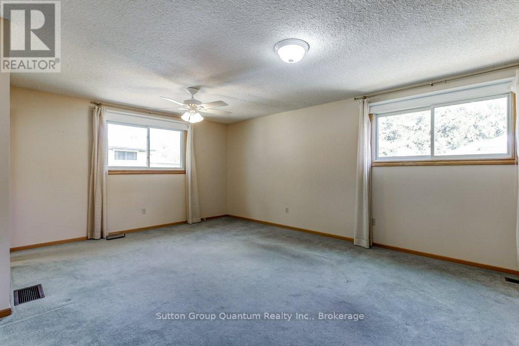 70 Graystone Drive, Hamilton, Ontario  L9C 4R8 - Photo 24 - X13215120