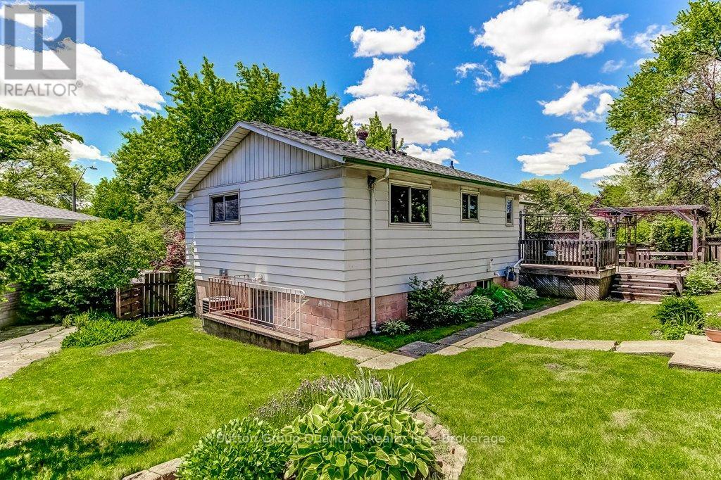 70 Graystone Drive, Hamilton, Ontario  L9C 4R8 - Photo 46 - X13215120