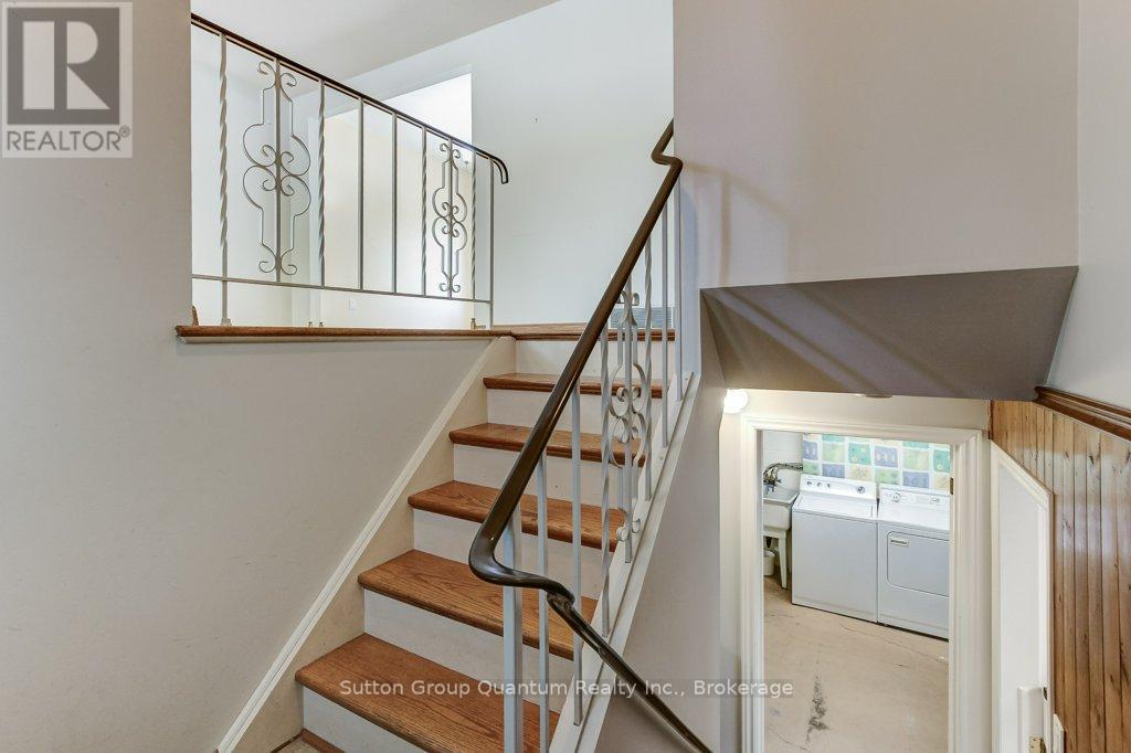 70 Graystone Drive, Hamilton, Ontario  L9C 4R8 - Photo 7 - X13215120
