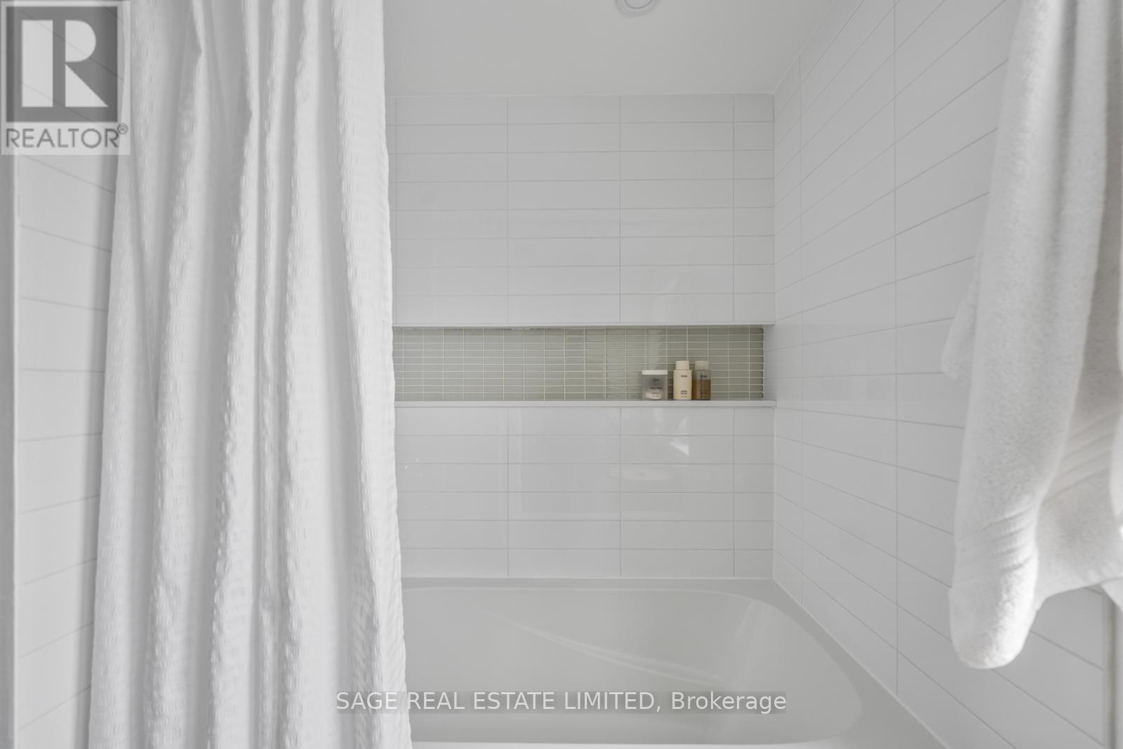 77 Mcfarland Avenue, Toronto, Ontario M6H 3M9 - Photo 21 - W13174082
