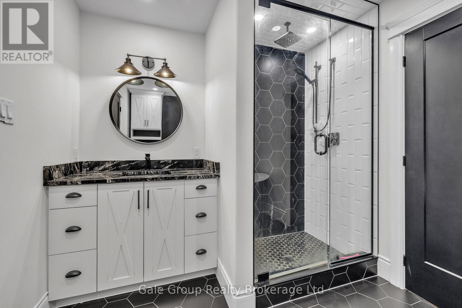 10 Knowles Drive, Woodstock, Ontario  N4S 8T9 - Photo 5 - X13215084