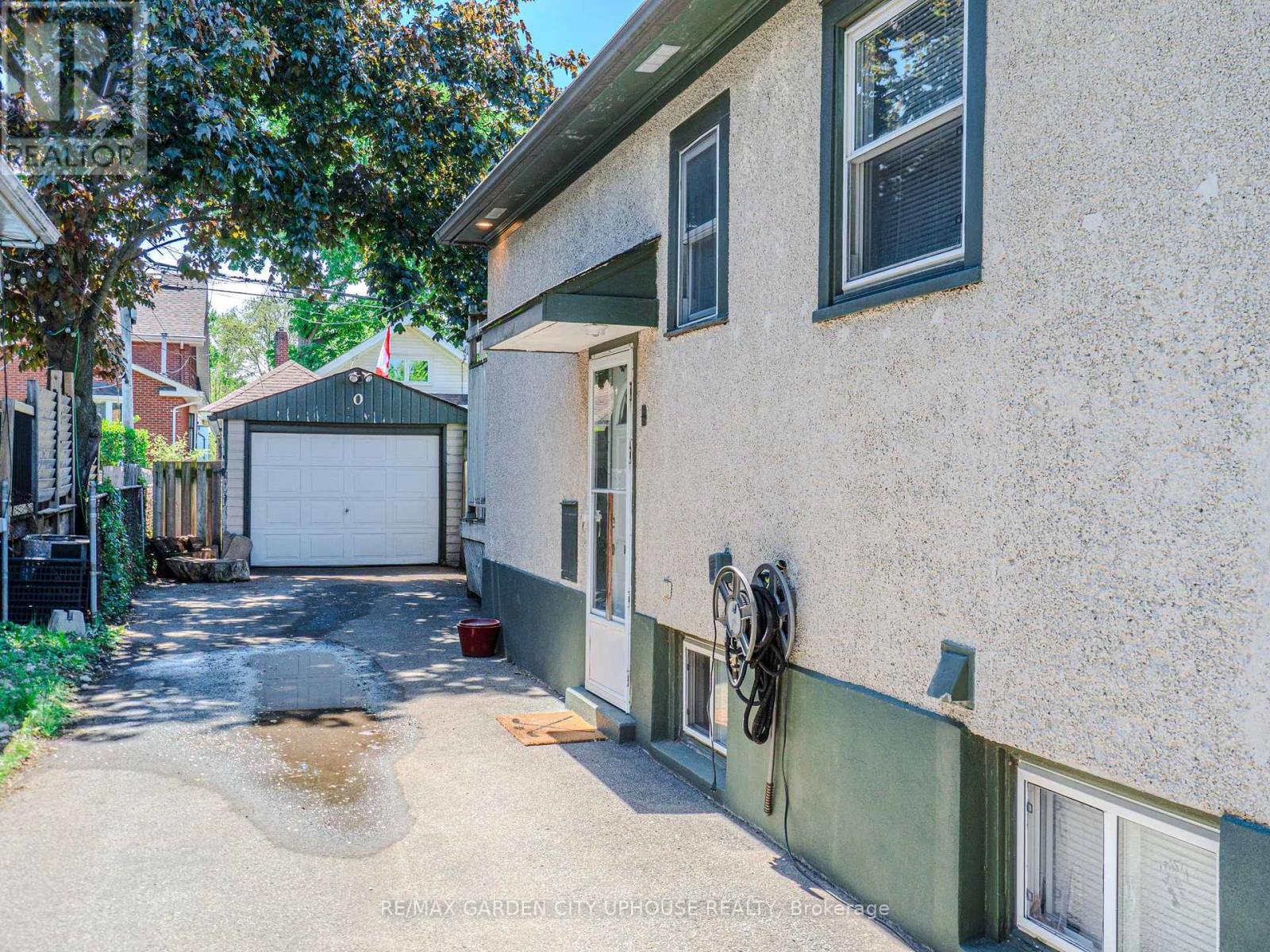 14 Spruce Street, St. Catharines, Ontario  L2R 1B3 - Photo 14 - X13215086
