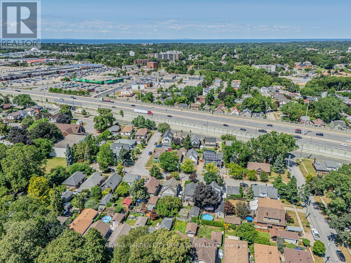 14 Spruce Street, St. Catharines, Ontario  L2R 1B3 - Photo 24 - X13215086