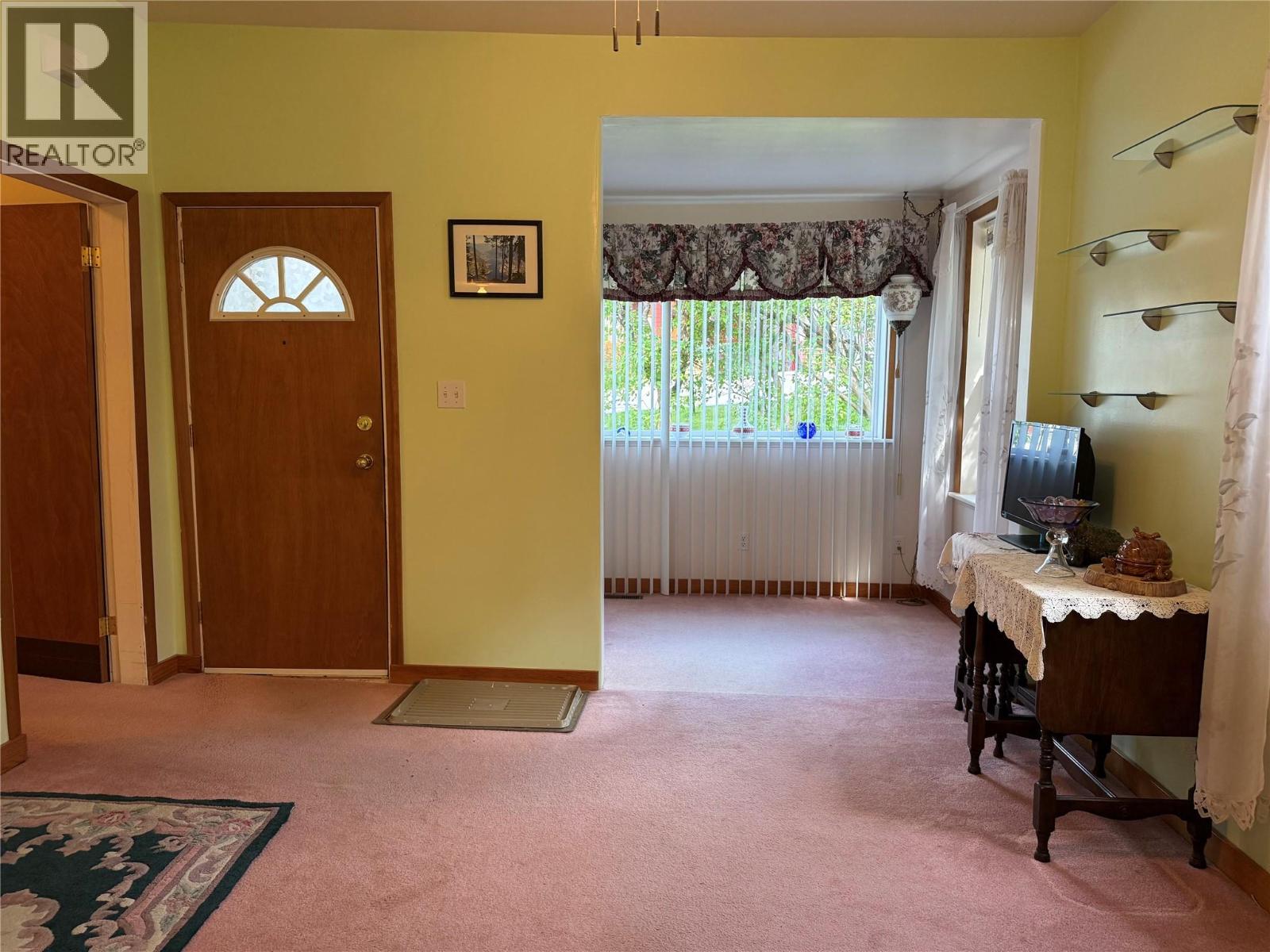 913 Sixth Street, Nelson, British Columbia  V1L 2Z4 - Photo 10 - 10389404