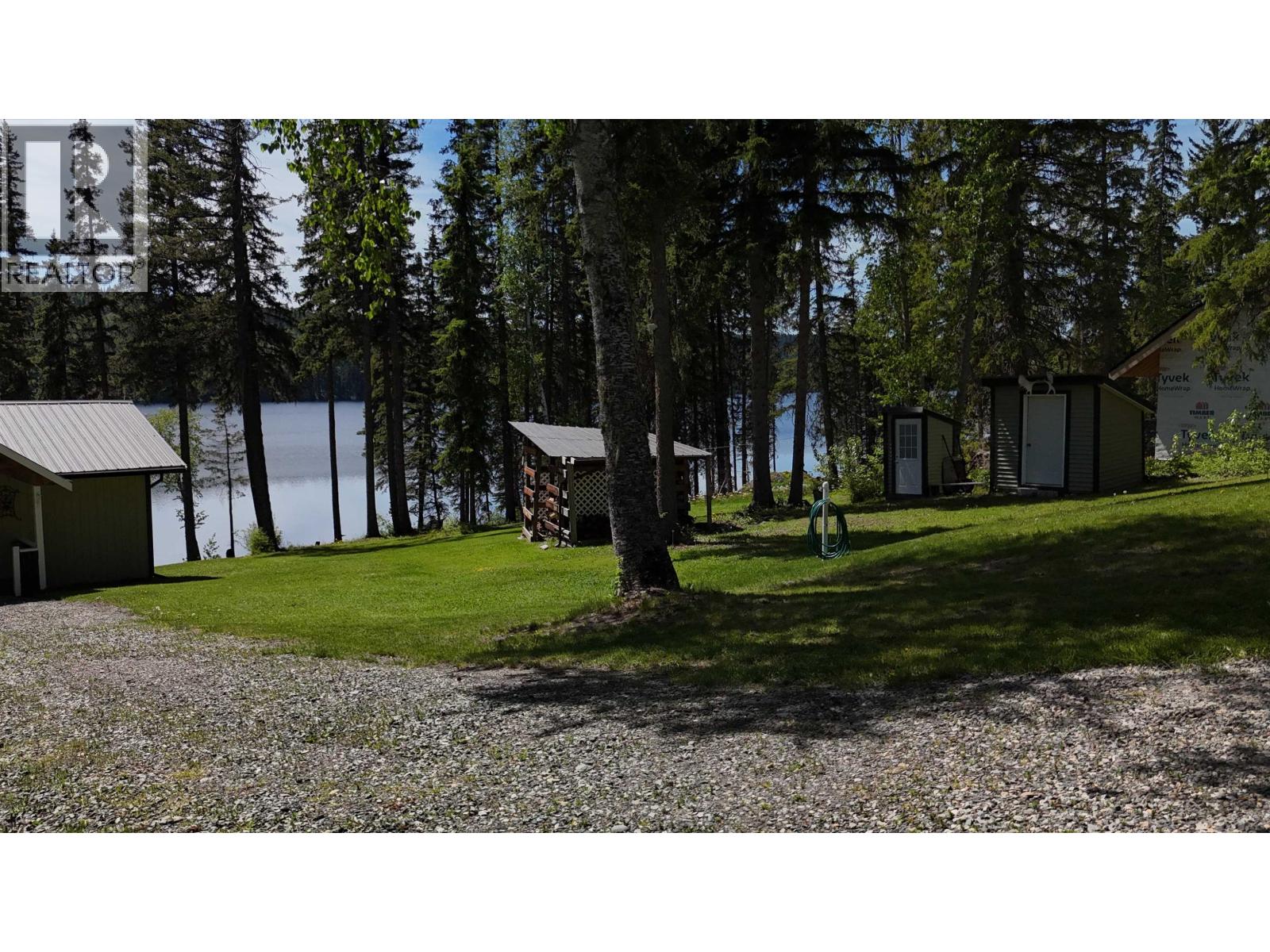 5780 Timothy Lake Road, 100 Mile House, British Columbia  V0K 1T0 - Photo 9 - R3094293