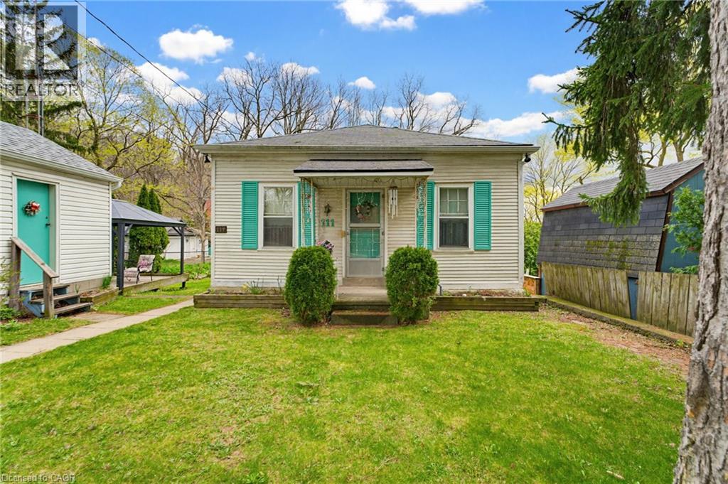 111 Sydenham Street, Dundas, Ontario  L9H 2V5 - Photo 2 - 40826129