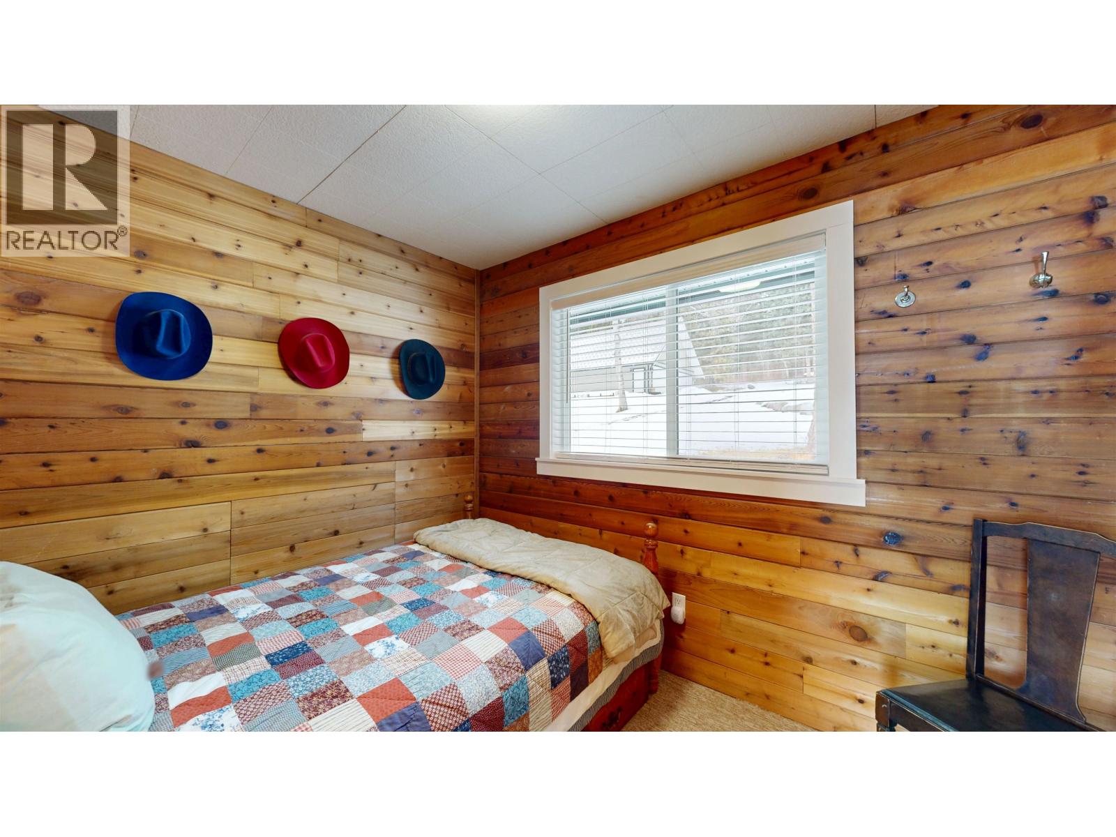 5780 Timothy Lake Road, 100 Mile House, British Columbia  V0K 1T0 - Photo 29 - R3094293