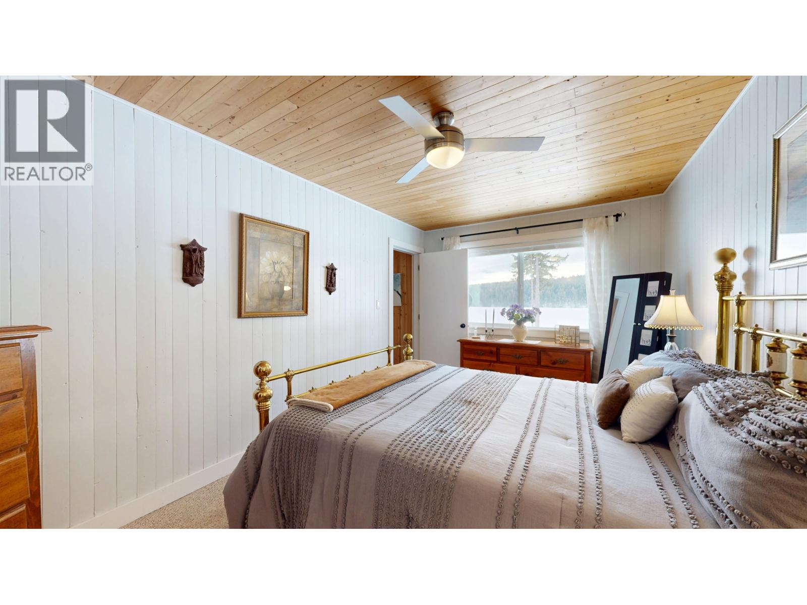5780 Timothy Lake Road, 100 Mile House, British Columbia  V0K 1T0 - Photo 28 - R3094293