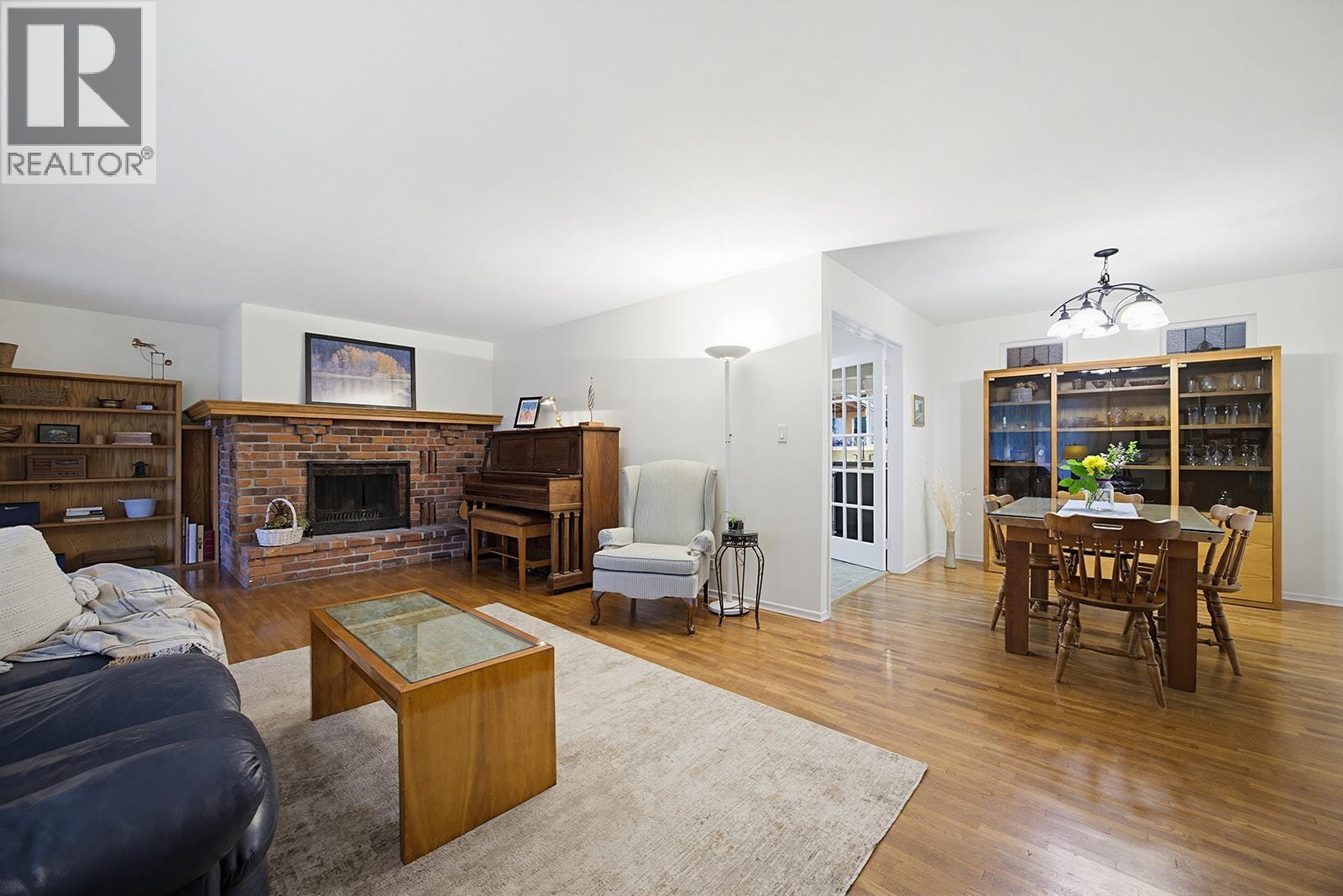 11757 Carr Street, Maple Ridge, British Columbia  V2X 5N1 - Photo 6 - R3129668