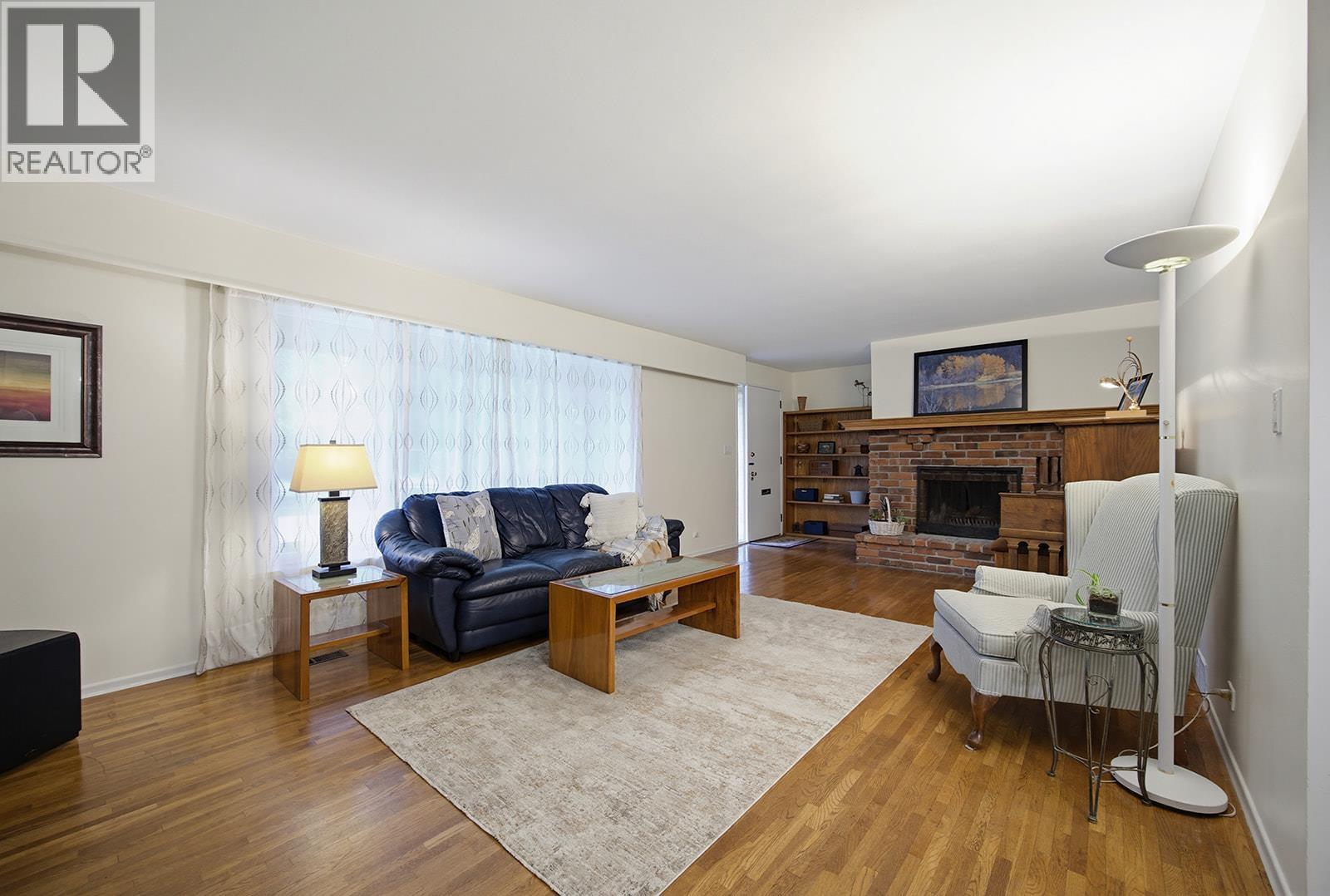 11757 Carr Street, Maple Ridge, British Columbia  V2X 5N1 - Photo 5 - R3129668