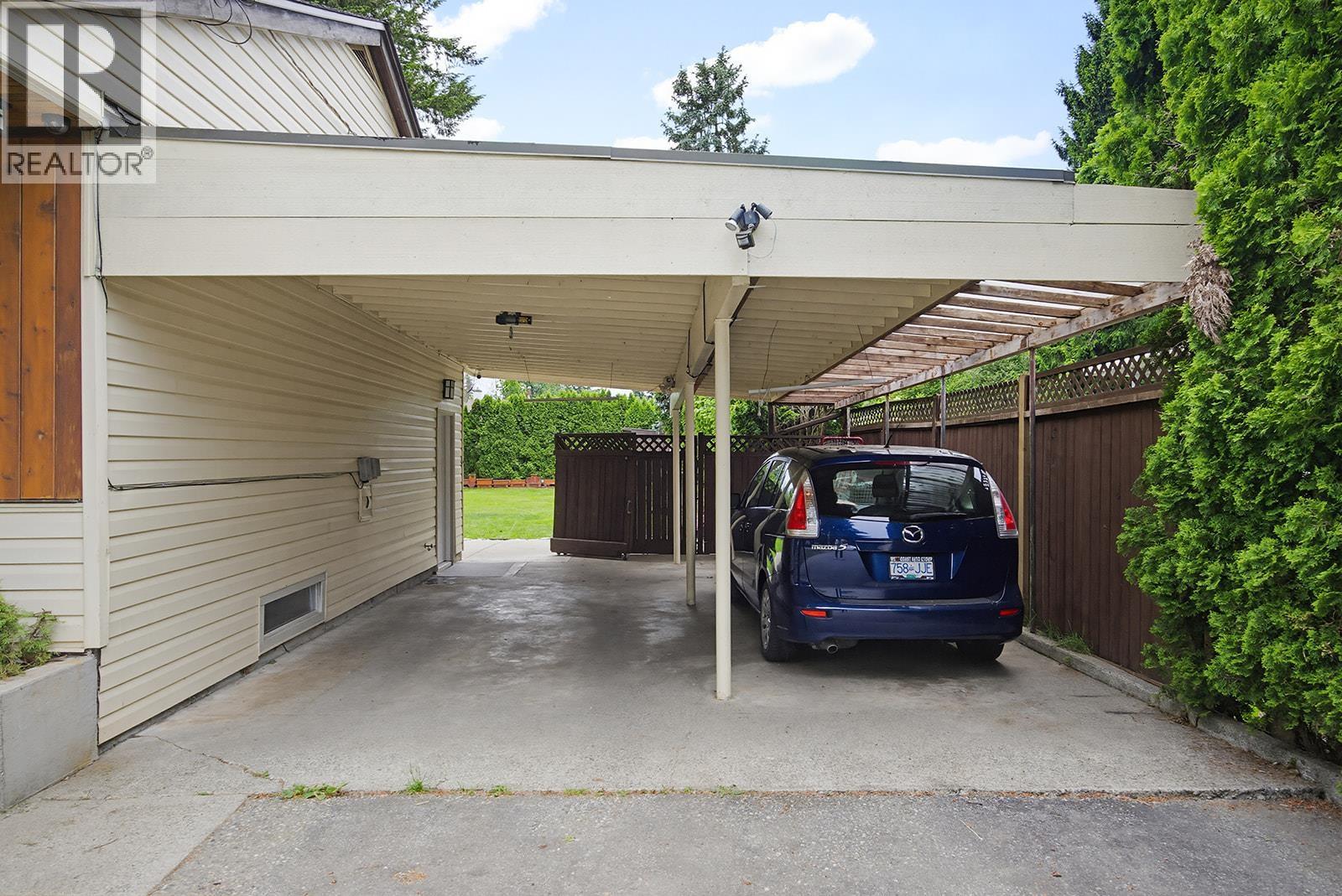11757 Carr Street, Maple Ridge, British Columbia  V2X 5N1 - Photo 4 - R3129668