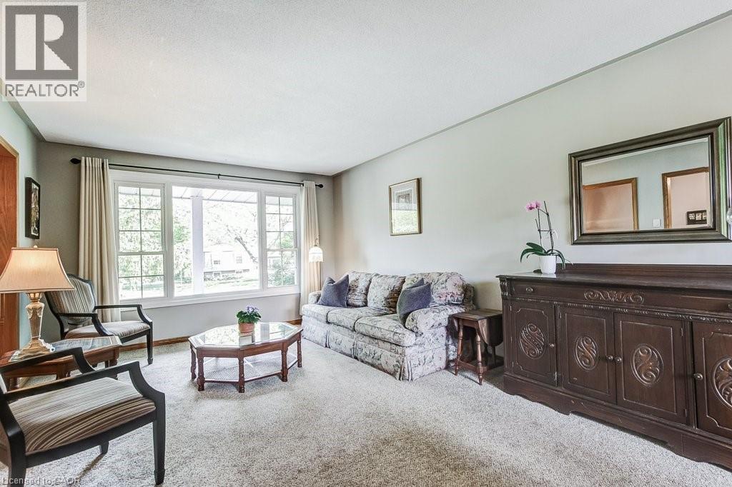 633 Sheraton Road, Burlington, Ontario  L7L 4B3 - Photo 5 - 40834829