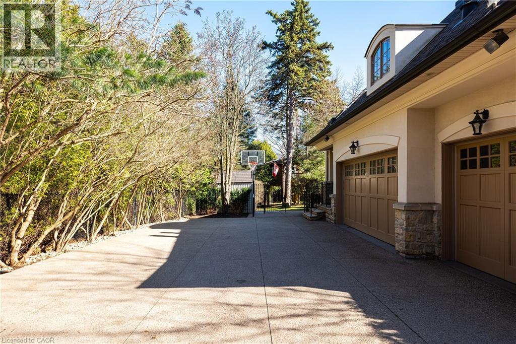 2096 Lakeshore Road E, Oakville, Ontario  L6J 1M3 - Photo 47 - 40834825
