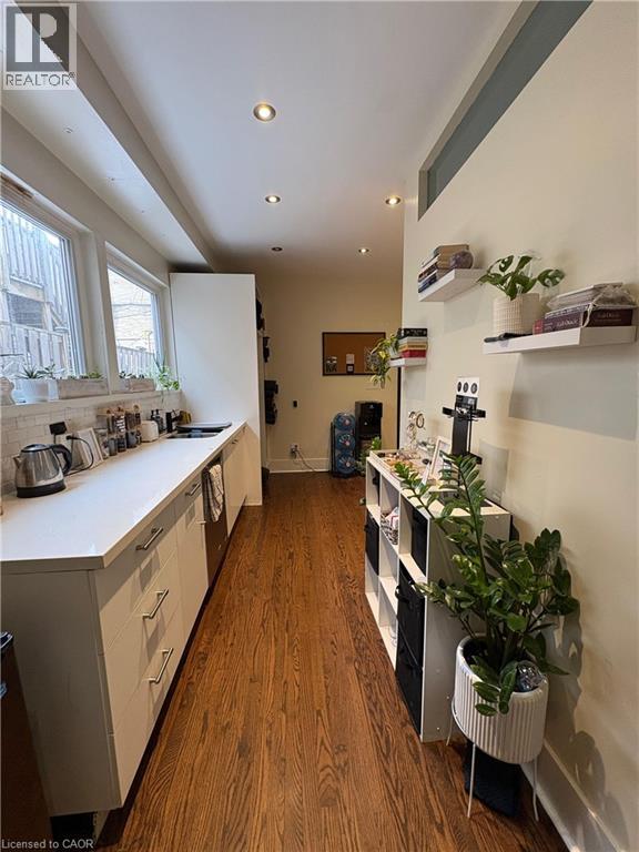 842 King Street W, Toronto, Ontario  M5V 1P1 - Photo 7 - 40834882