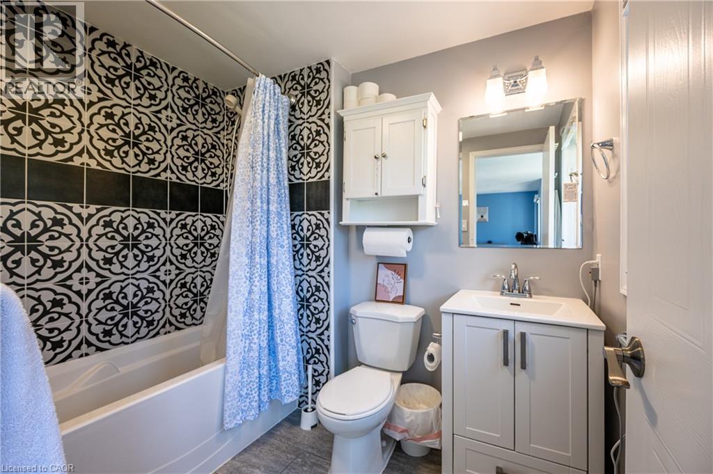 423 Veronica Drive, Kitchener, Ontario  N2A 4E9 - Photo 24 - 40830508