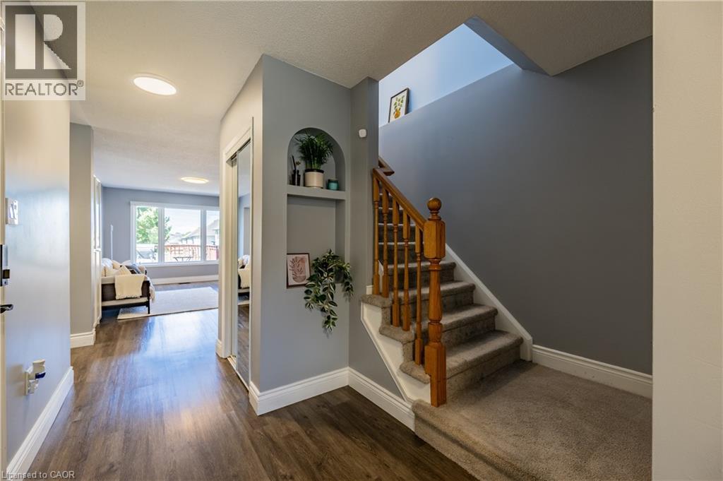 423 Veronica Drive, Kitchener, Ontario  N2A 4E9 - Photo 8 - 40830508