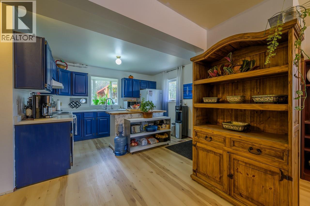 9063 Doyle Road, Kamloops, British Columbia  V0E 1Z1 - Photo 11 - 10389057