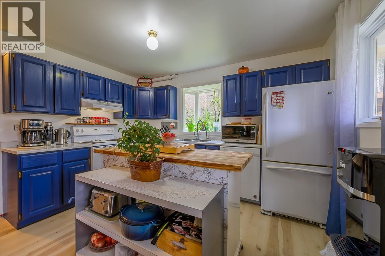9063 Doyle Road, Kamloops, British Columbia  V0E 1Z1 - Photo 13 - 10389057