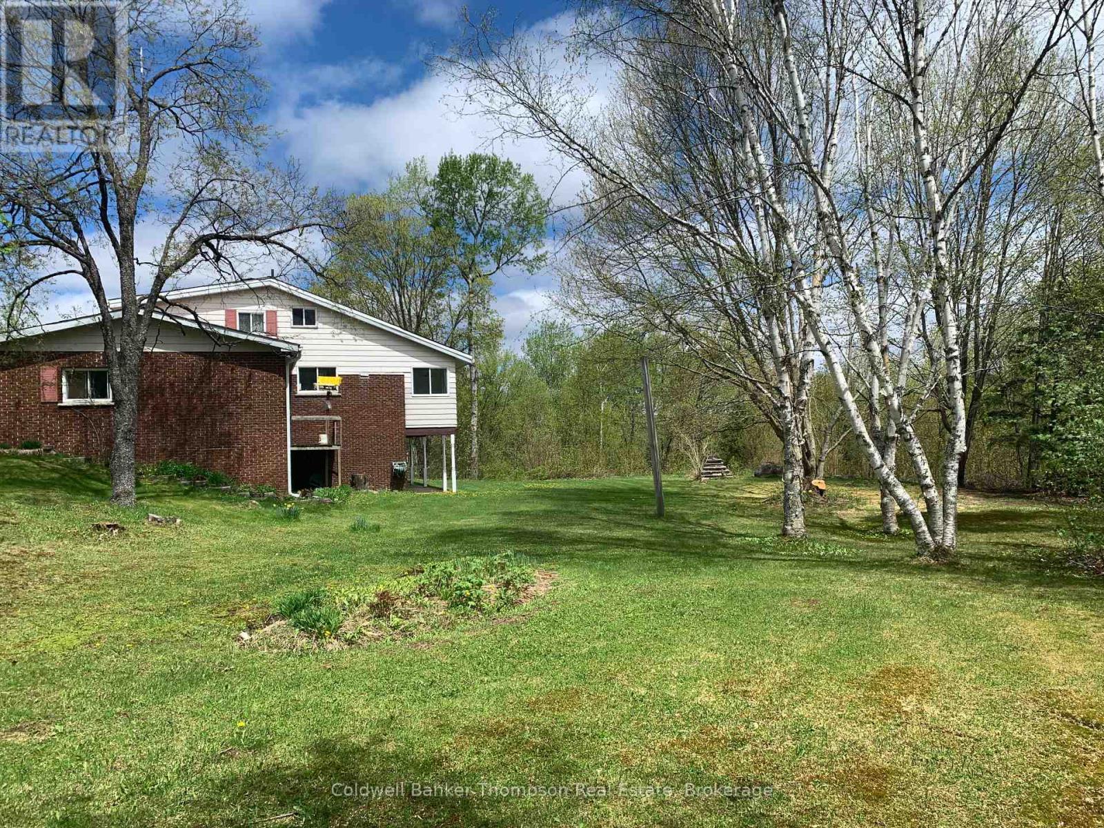 79 Oakridge Drive, Strong, Ontario  P0A 1Z0 - Photo 2 - X13215108