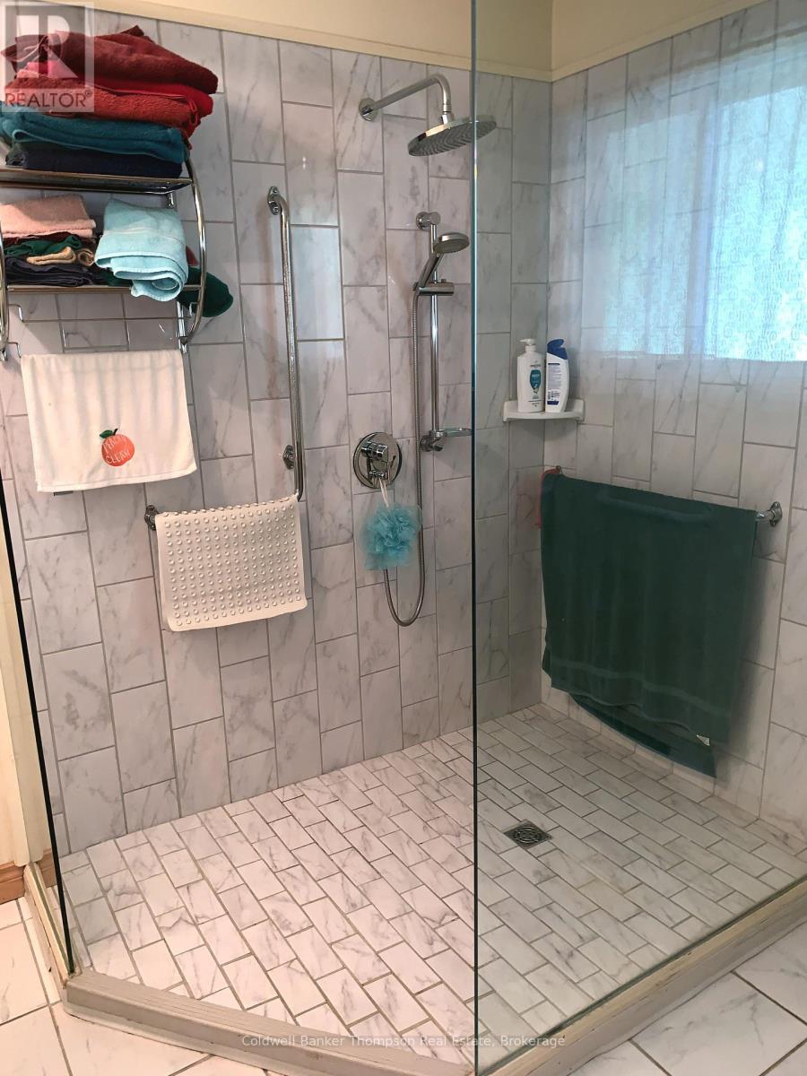 79 Oakridge Drive, Strong, Ontario  P0A 1Z0 - Photo 32 - X13215108