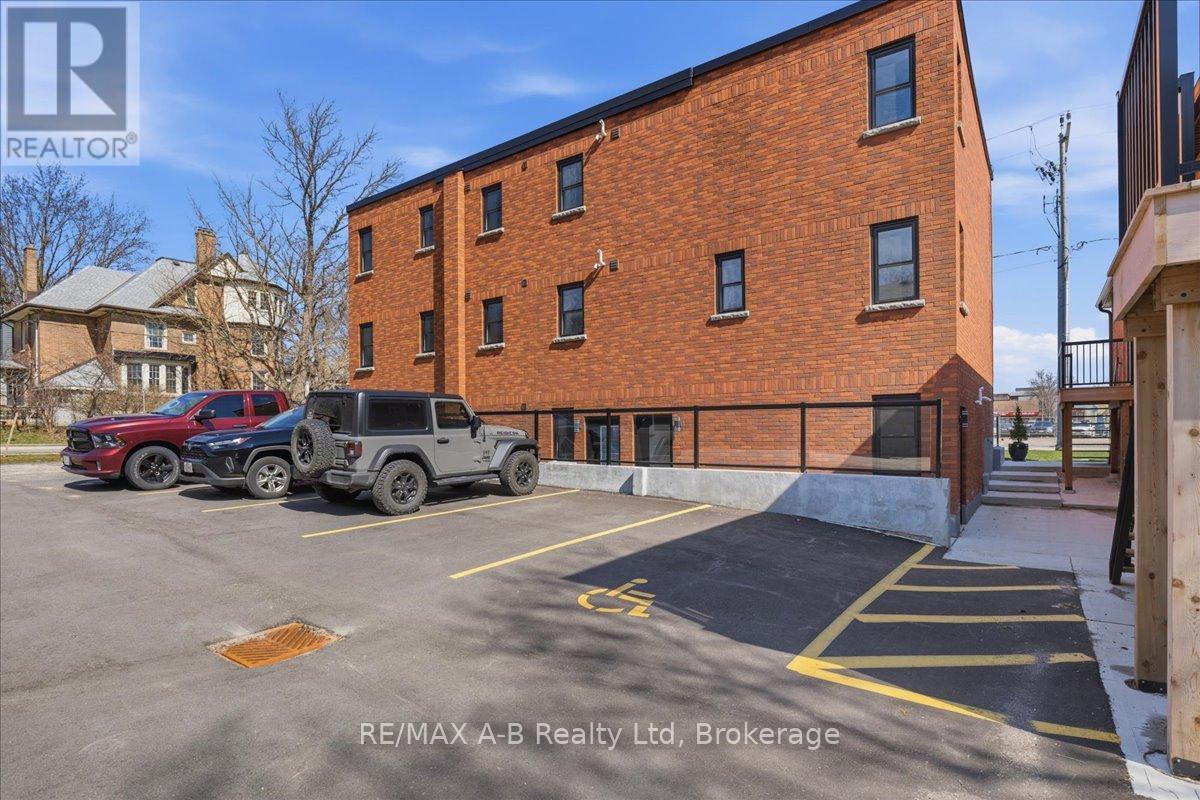 1 - 74a Church Street, Stratford, Ontario N5A 2R2 - Photo 5 - X13215208
