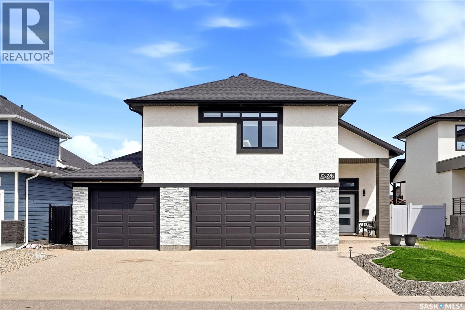 1609 Maple Hill CRESCENT N, Regina, Saskatchewan