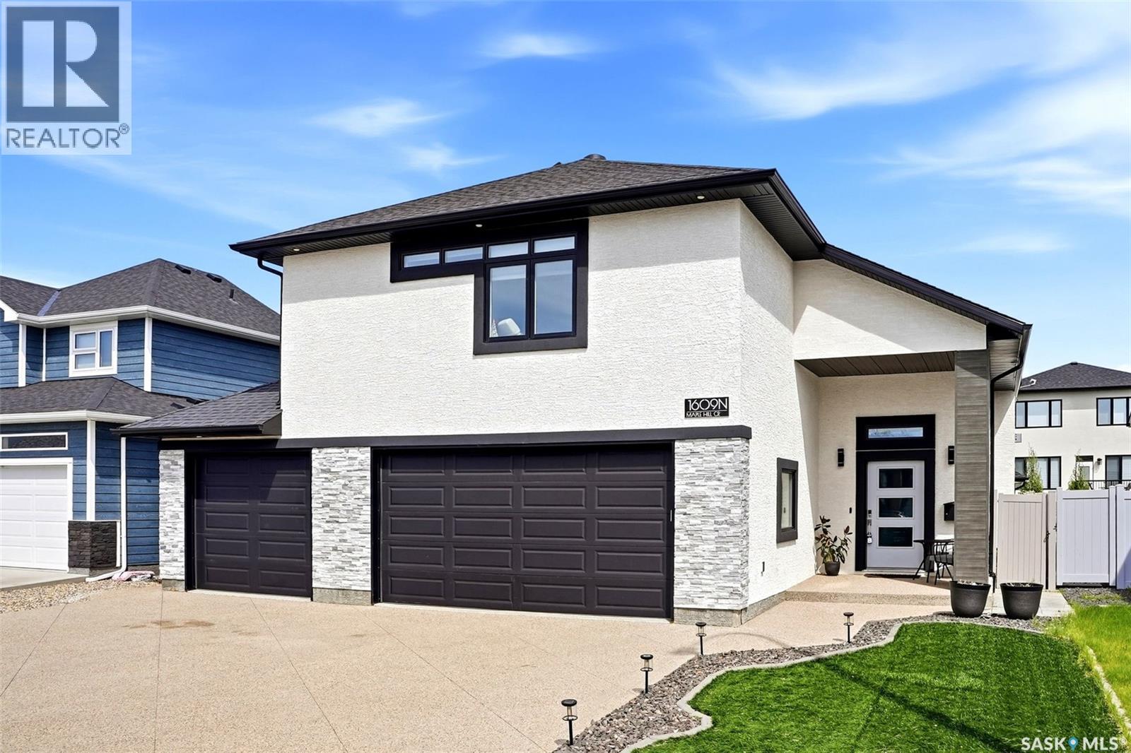 1609 Maple Hill Crescent N, Regina, Saskatchewan  S4X 0P1 - Photo 2 - SK037608