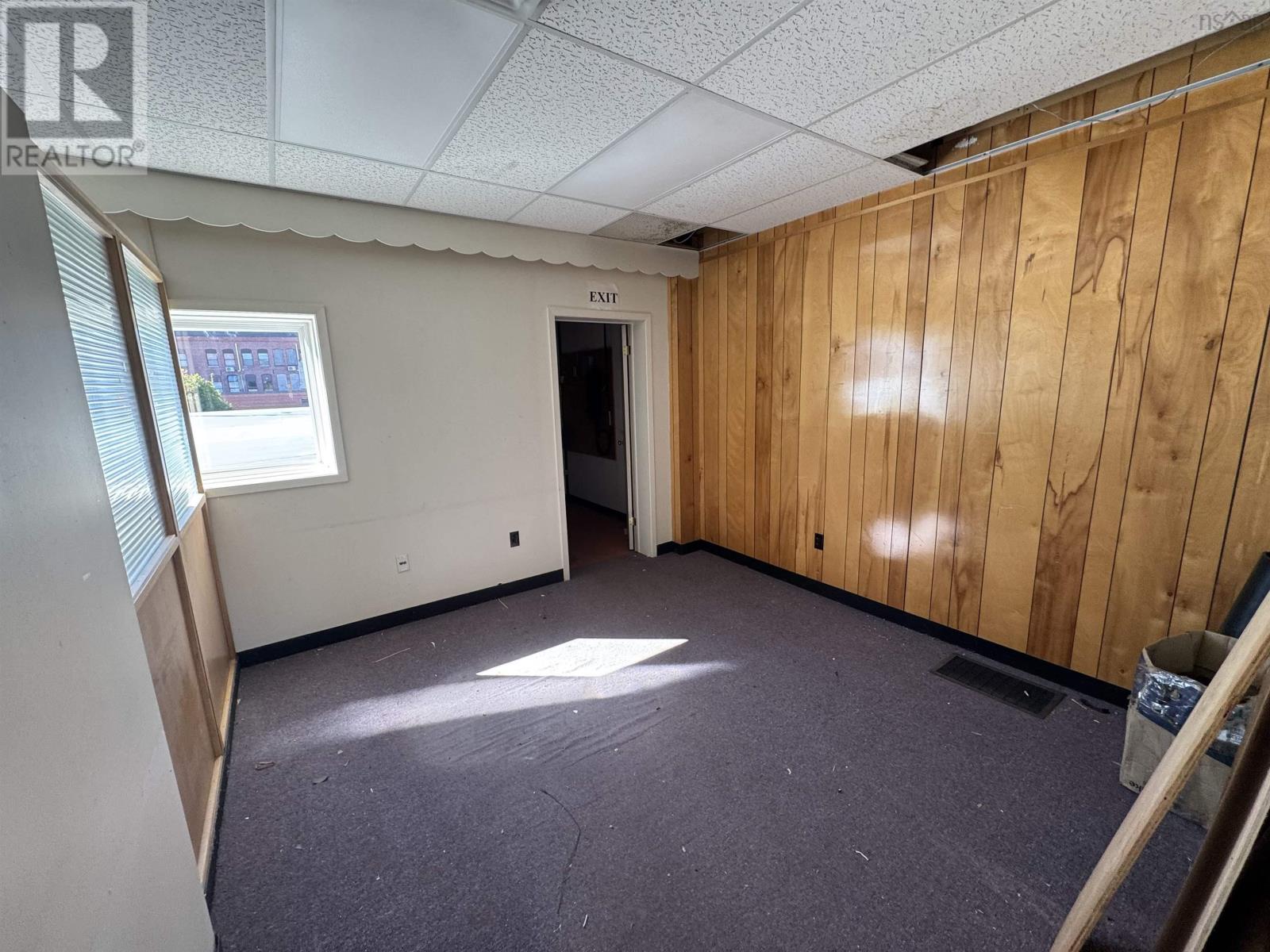 9 Havelock Street, Amherst, Nova Scotia  B4H 3J6 - Photo 5 - 202527949