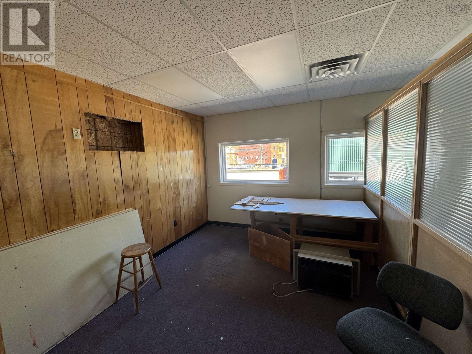 9 Havelock Street, Amherst, Nova Scotia  B4H 3J6 - Photo 4 - 202527949