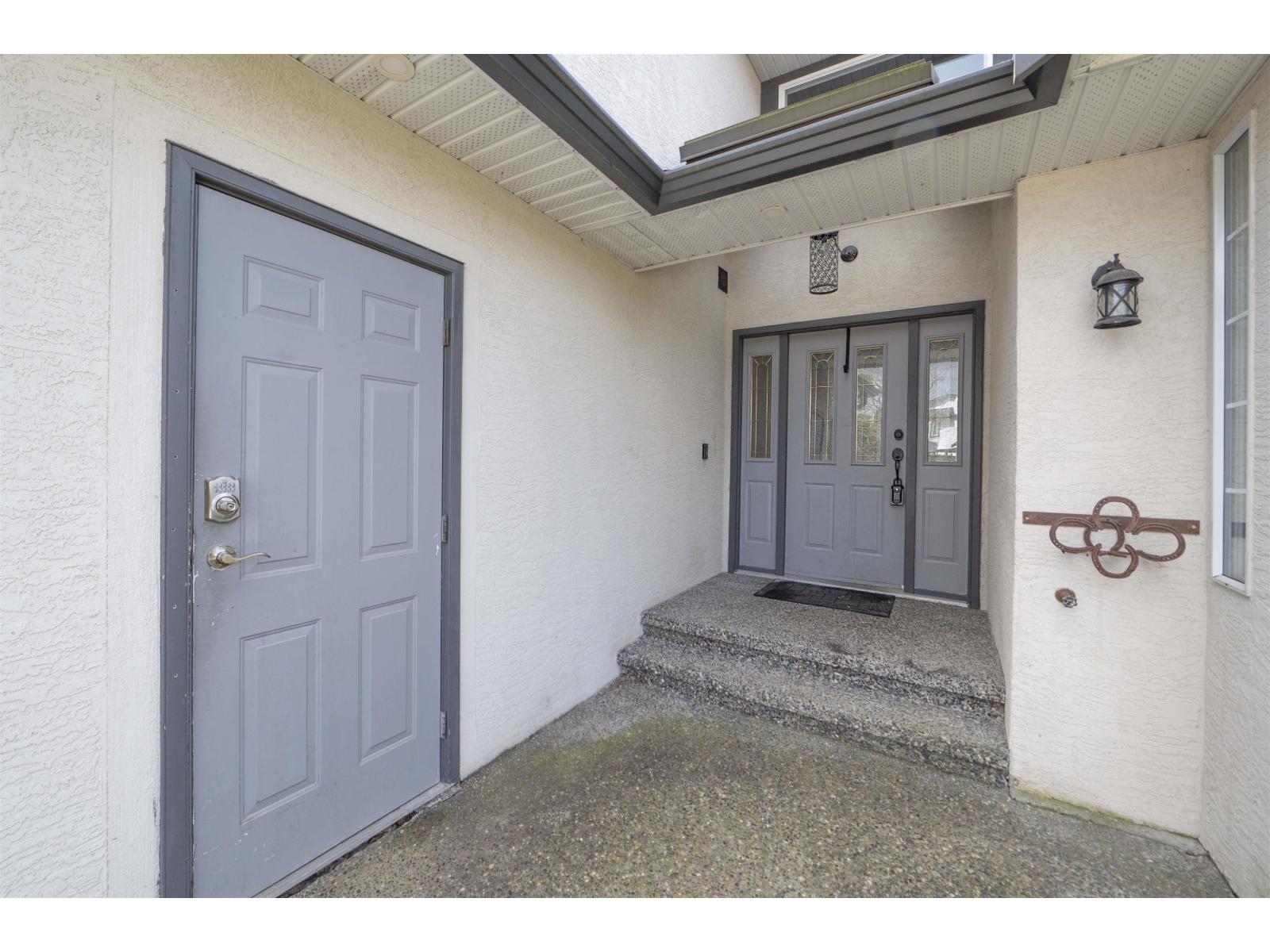 35408 Lethbridge Drive, Abbotsford, British Columbia  V3G 1J7 - Photo 3 - R3129177