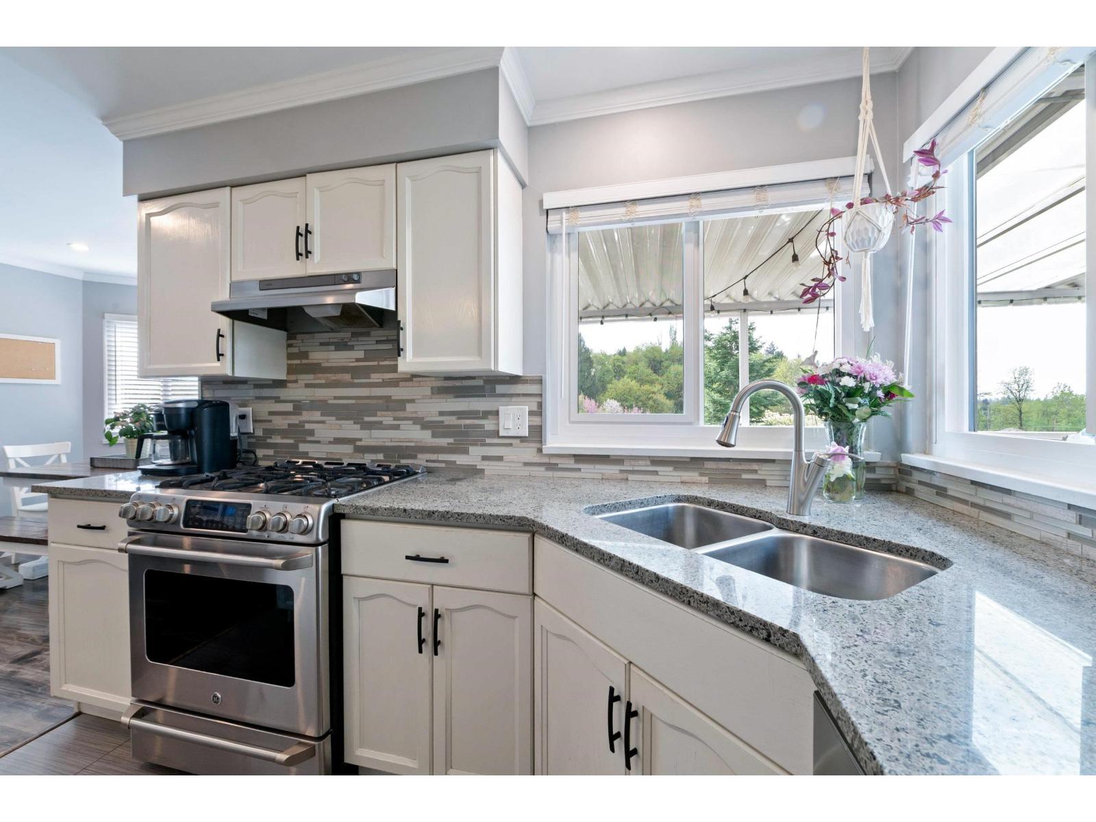 35408 Lethbridge Drive, Abbotsford, British Columbia  V3G 1J7 - Photo 13 - R3129177