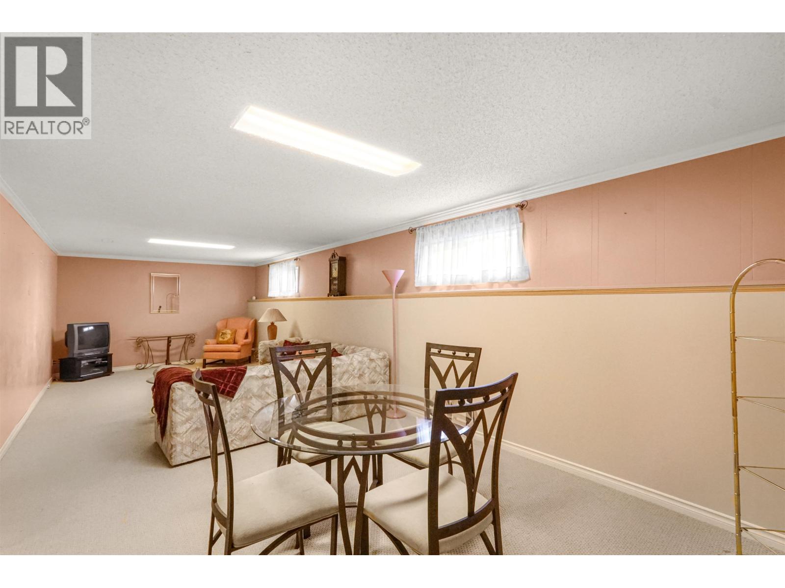 33 Clifford Street, Kitimat, British Columbia  V8C 1B5 - Photo 10 - R3129686