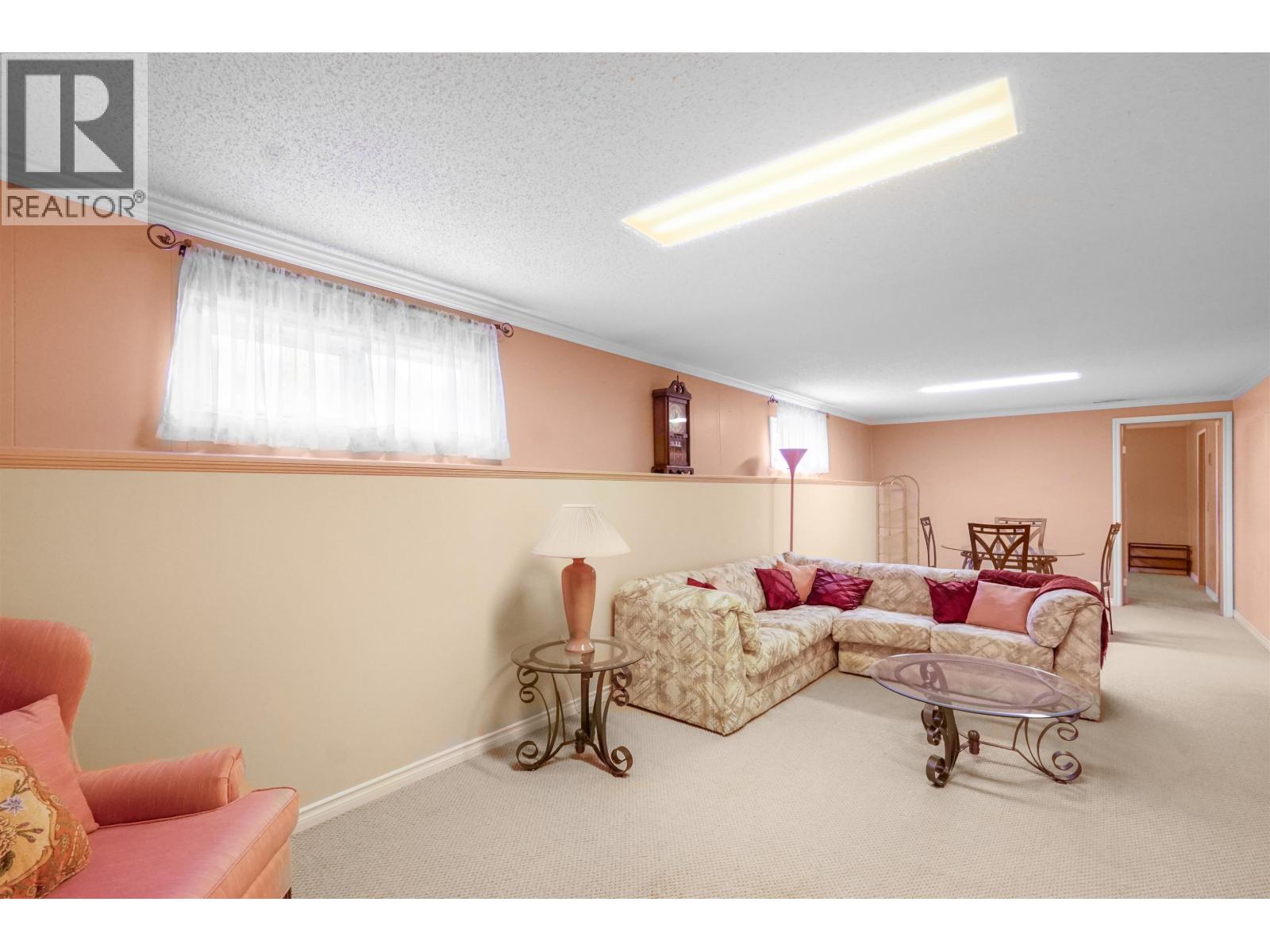 33 Clifford Street, Kitimat, British Columbia  V8C 1B5 - Photo 12 - R3129686
