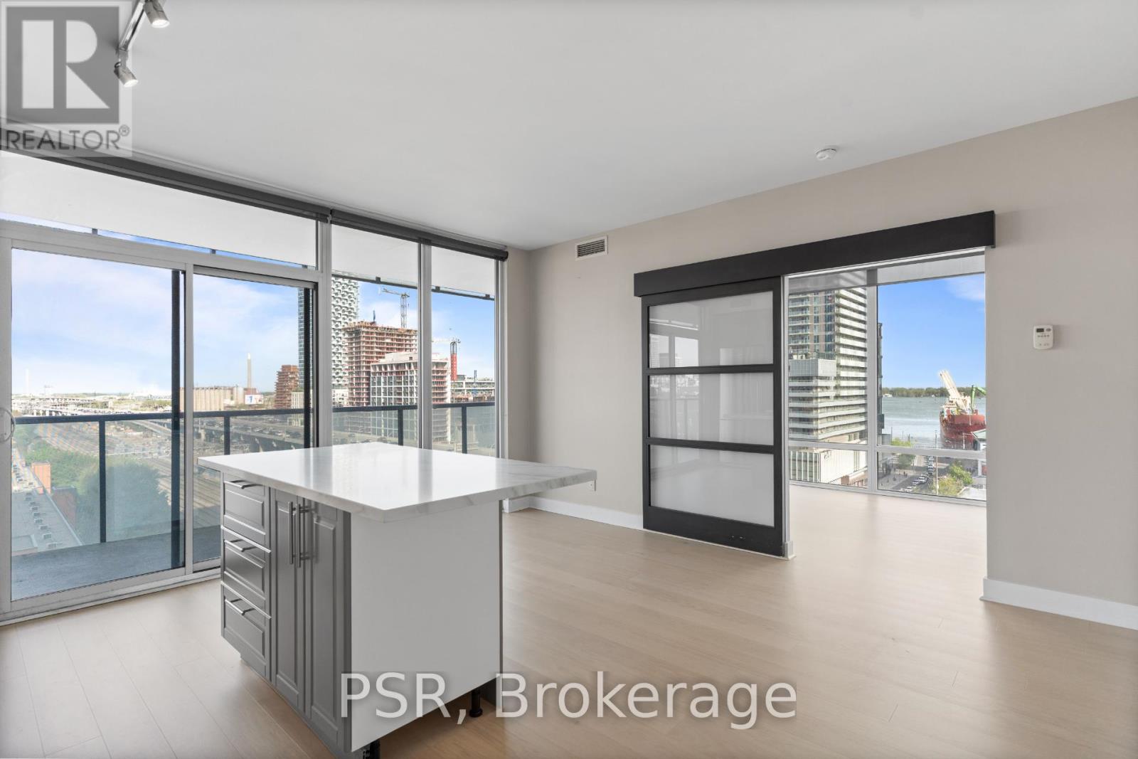 1011 - 1 MARKET STREET, Toronto, Ontario
