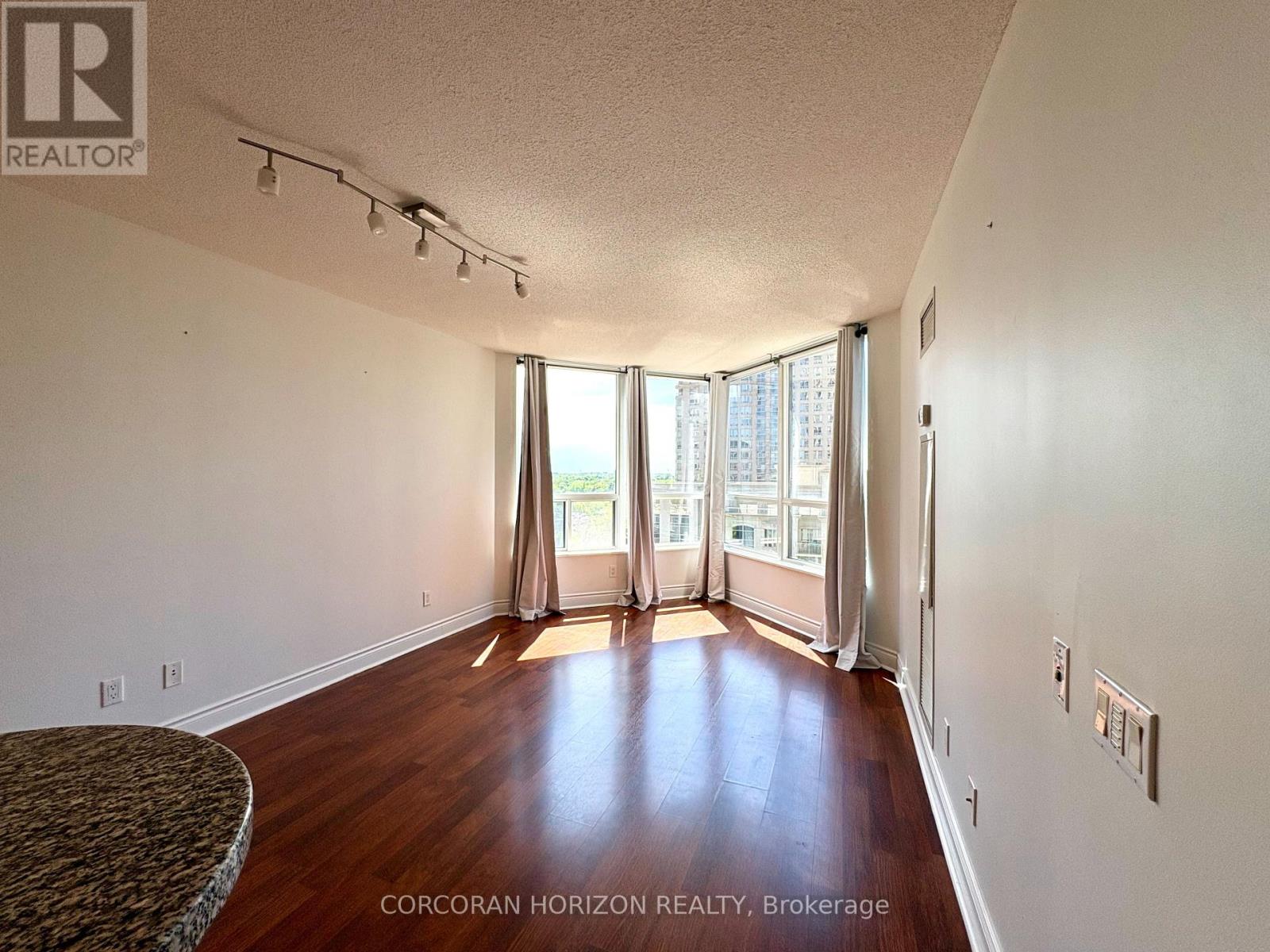 1006 - 10 Northtown Way, Toronto, Ontario  M3H 5S9 - Photo 8 - C13215326