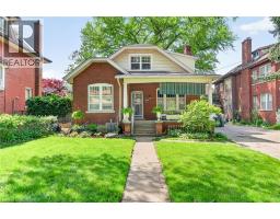 40 FAIRLEIGH Crescent, Hamilton, Ontario