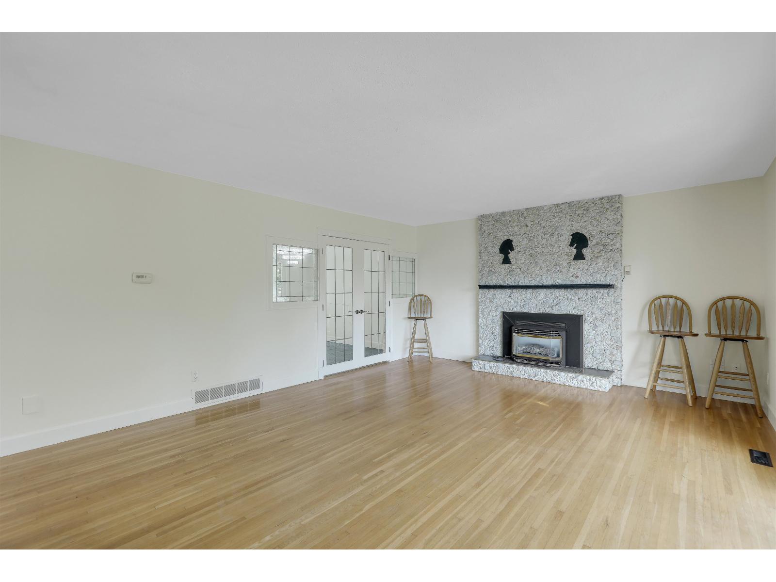 35163 Ewert Avenue, Mission, British Columbia  V2V 6S7 - Photo 4 - R3129269