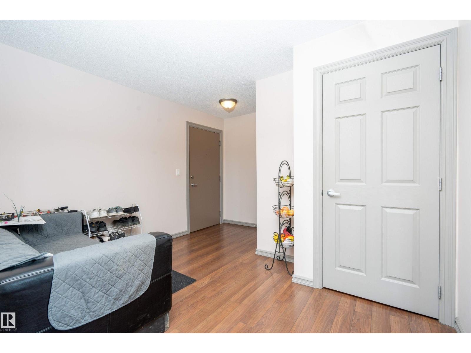 #319 4407 23 St NW, Edmonton, Alberta T6T 0B6 - Photo 3 - E4490769