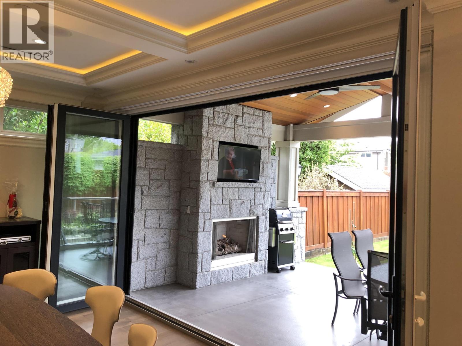 3964 Triumph Street, Burnaby, British Columbia V5C 1Y8 - Photo 13 - R3123075